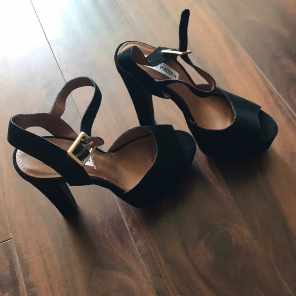 Steve Madden Black Heels Size 8. Great condition! - Picture 2 of 5
